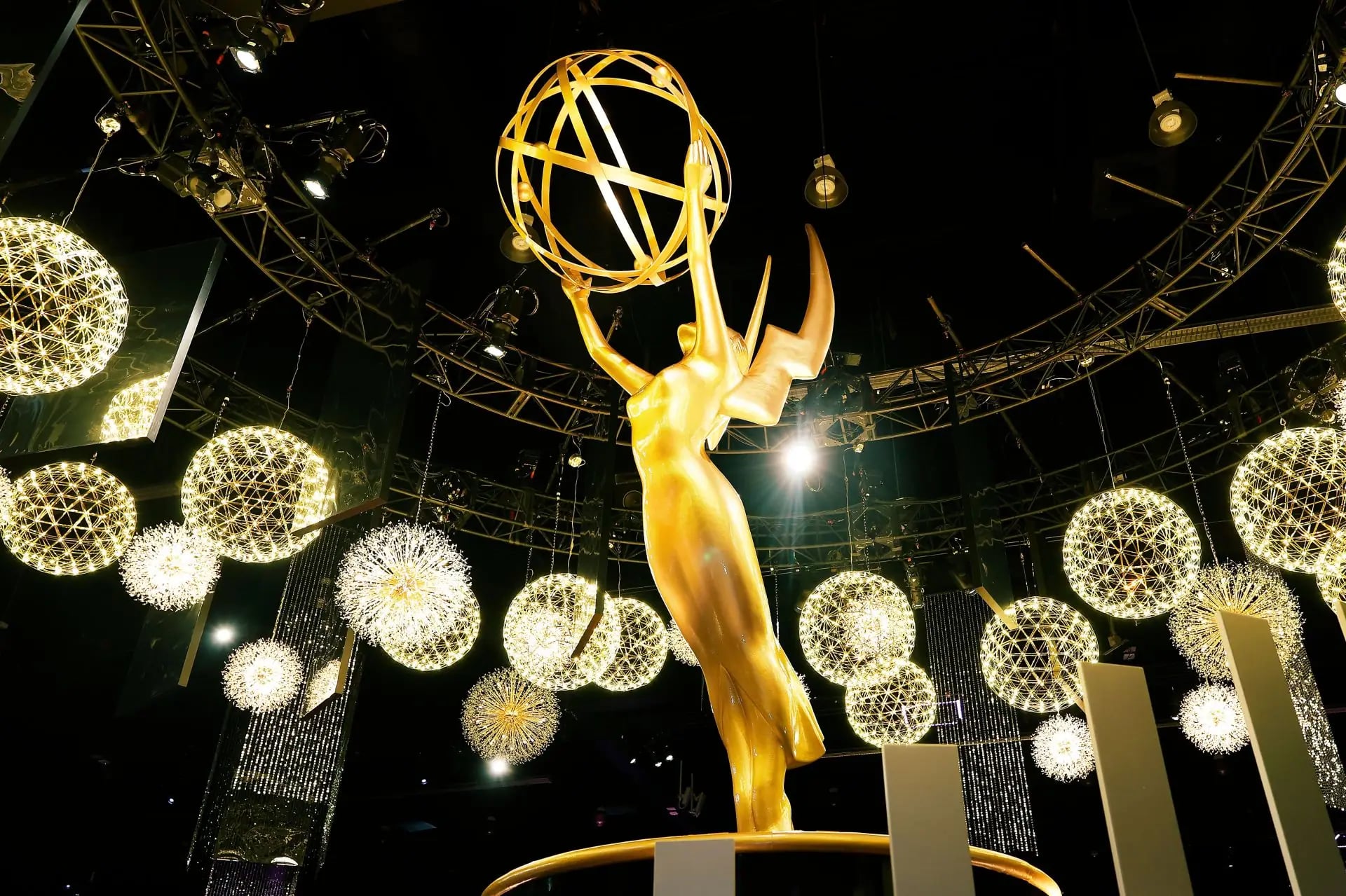 Amazon, Emmy Ödülleri'nin Yayın Hakları İçin Görüşüyor: Televizyon Tarihinde Bir İlk
