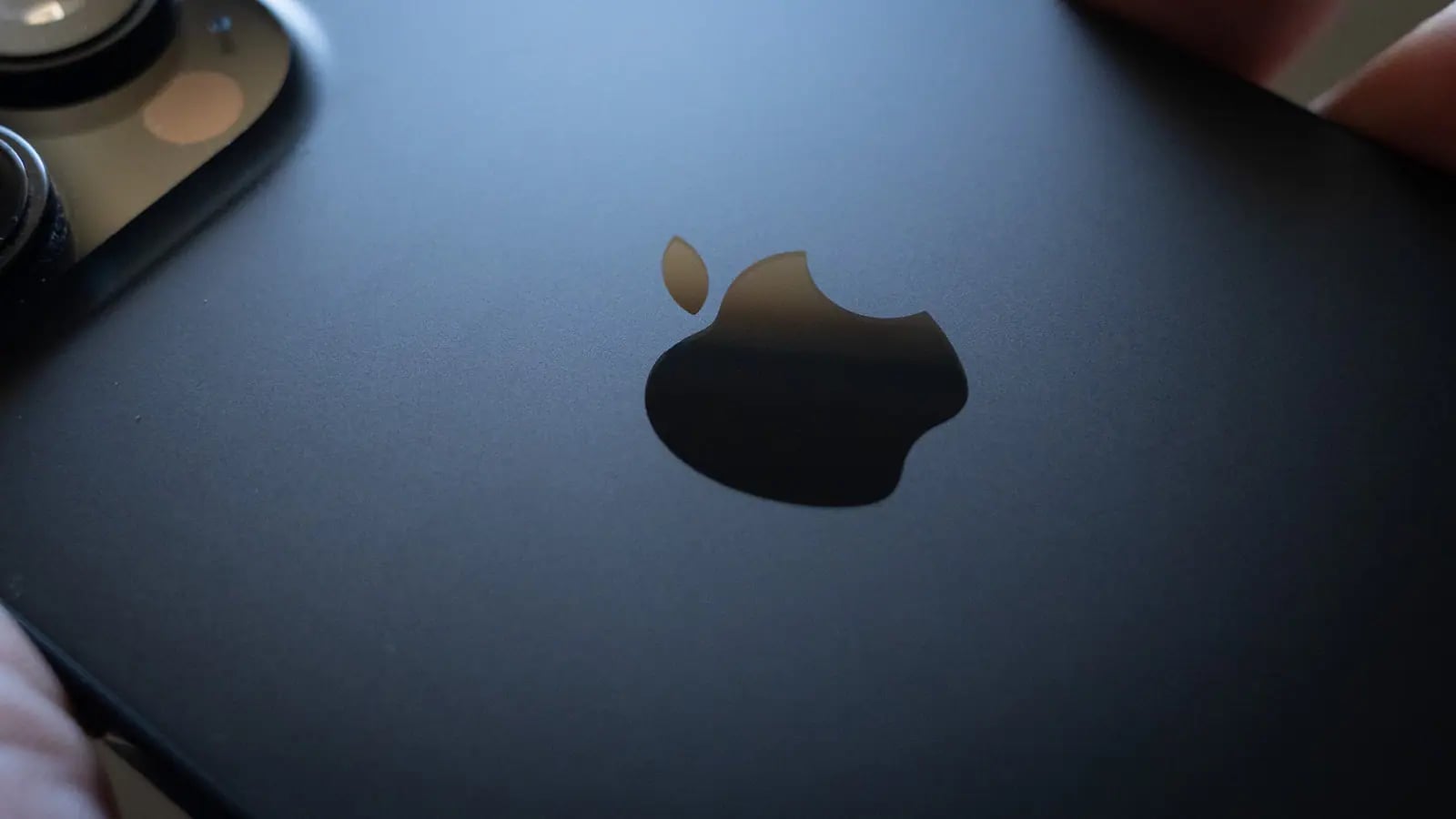 Apple'ın Katlanabilir Telefonu İçin Tedarik Zinciri Uyarısı
