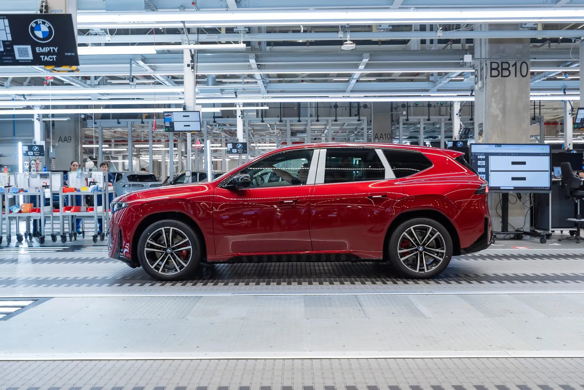 BMW iX3 Tarihi: Yeni Fabrikada 50 Bininci Üretildi