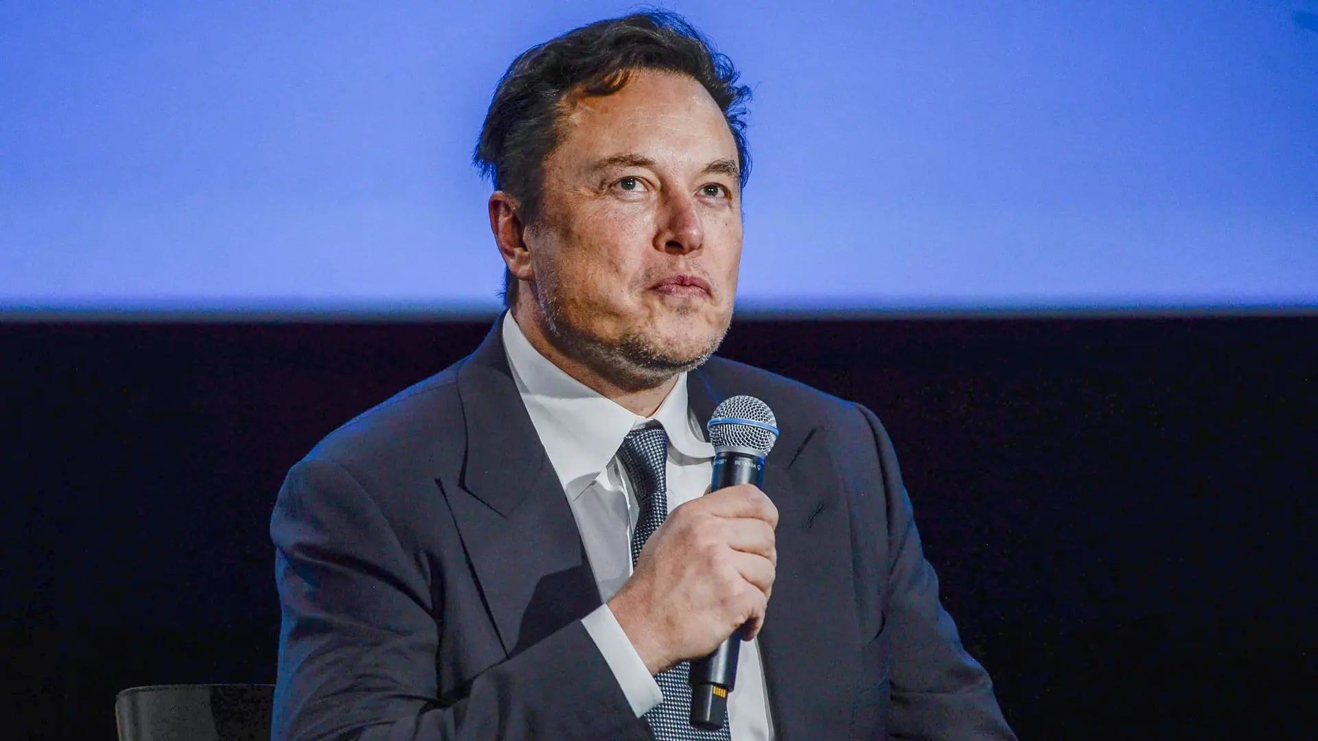 Elon Musk İnsansı Robotların İş Gücümüzün Yerini Alabileceği Vurgusunda Bulundu