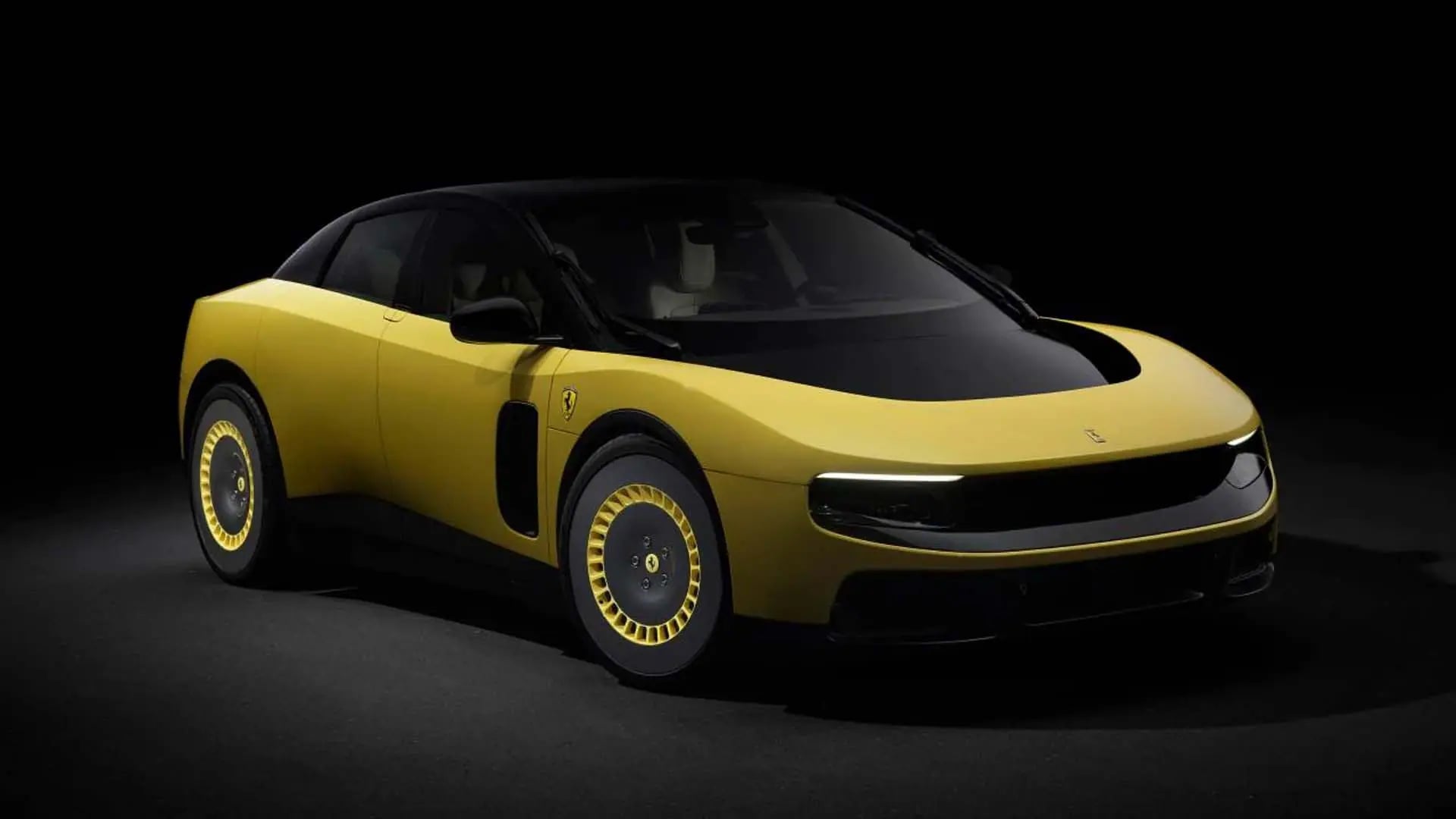 Ferrari Luce Tasarım Eleştirilerine Yanıt: Beklediğimizden Daha Büyük Bir Tepkiyle Karşılaştık