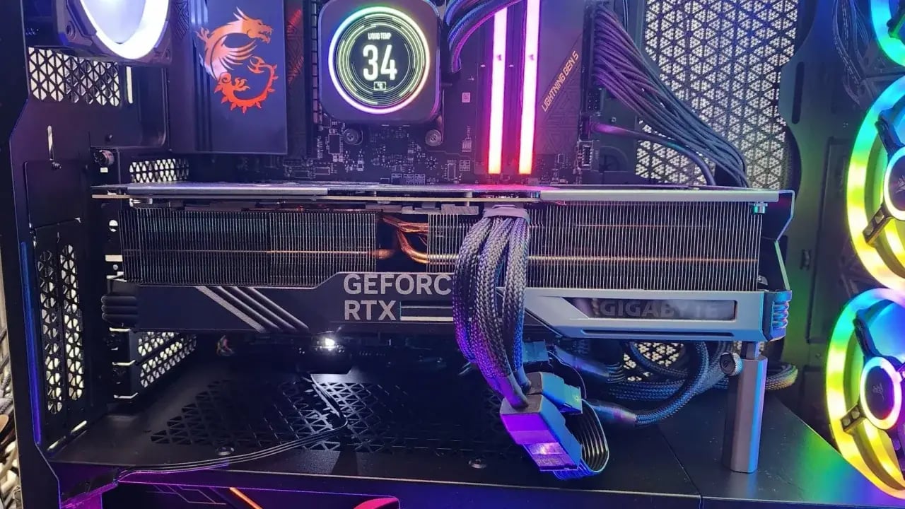 Gigabyte RTX 4090 Garanti Reddi Şaşırttı: Koca Bir Kartın Kaderini Belirleyen Gizemli PCB Hasarı