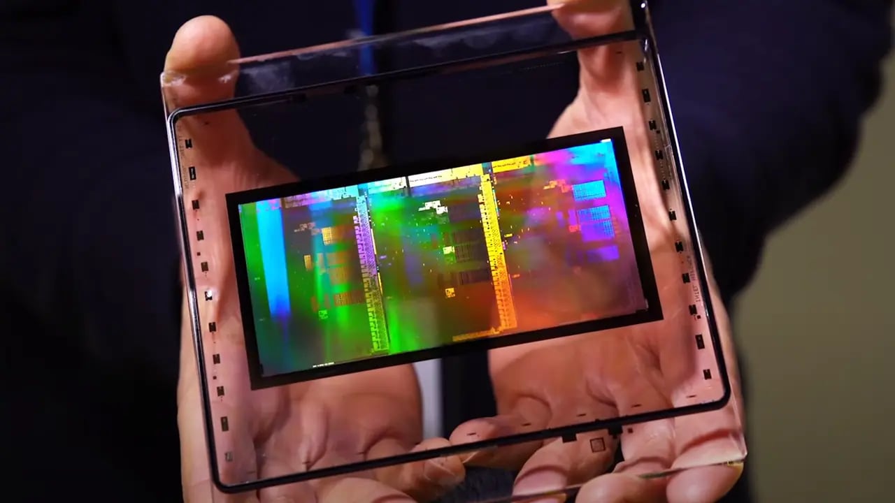 Intel'in Silicon Devrimi: Kaliforniya Üssü Yeni Maskelerle Geleceği İnşa Ediyor