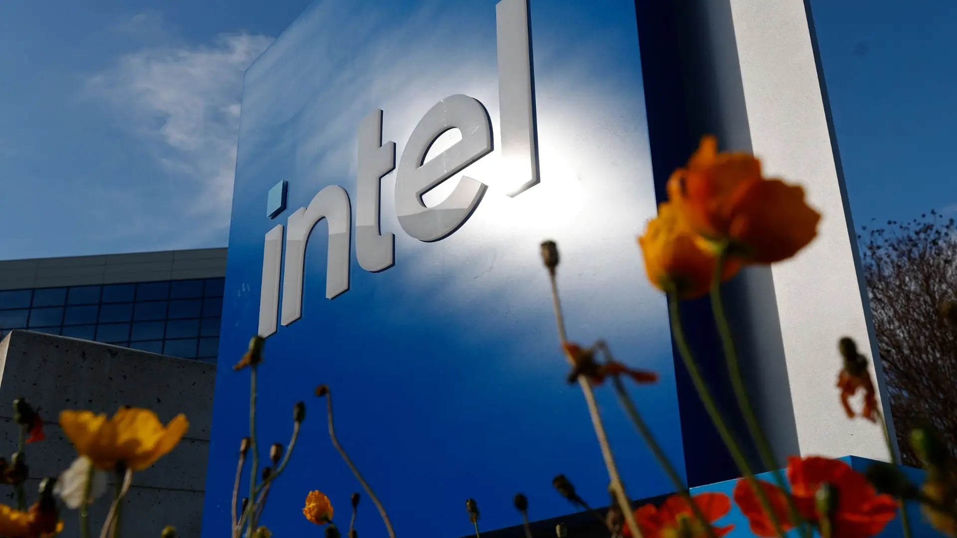 Intel Merkezdeki Kararı Aldı: Veri Merkezi Grubunda Yeni Kısım İyileştirmeleri Başladı