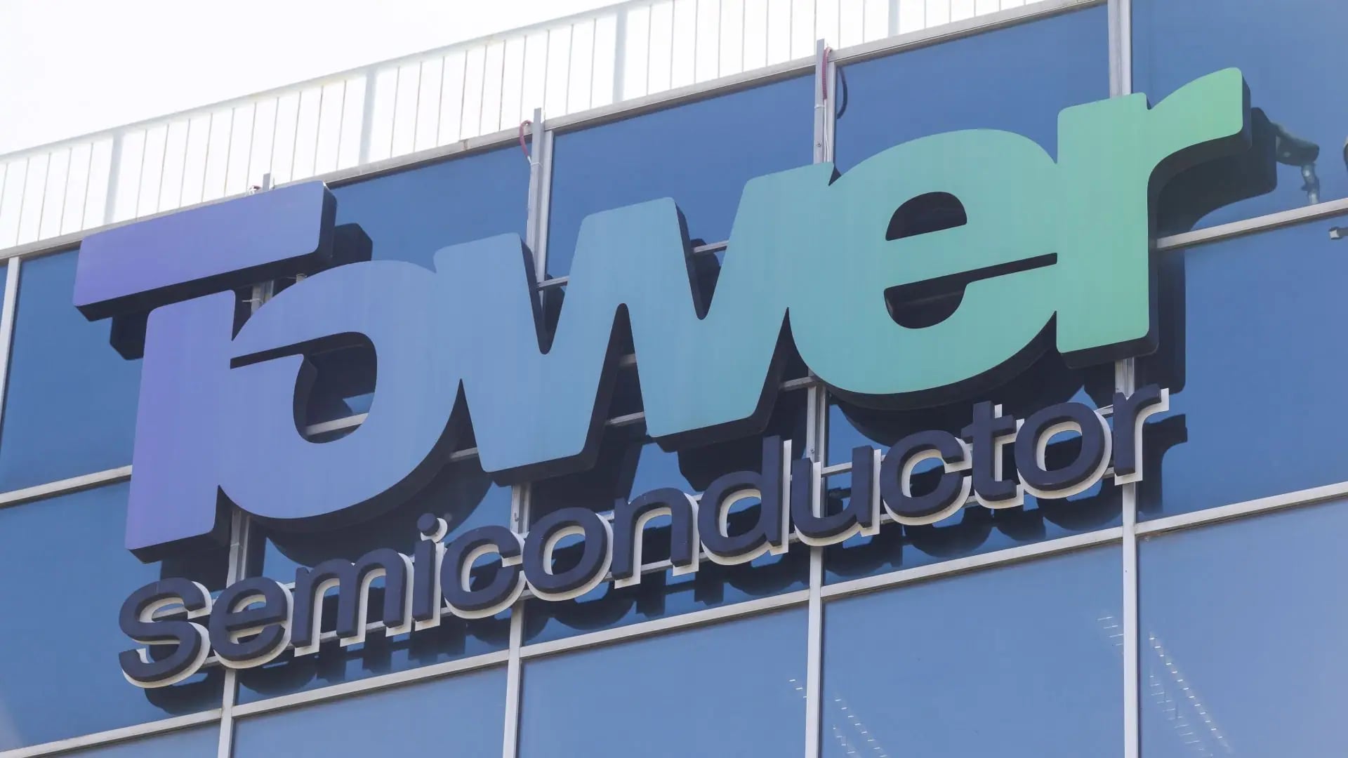 Japonya'da Silikon Devrimi: Tower Semiconductor Yeni Bir Fabre Hayata Kurtarıyor