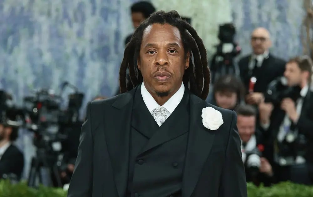 Jay-Z Konseri Felaketi: Fan Baskısı Stadyumu Kilitlemesine Yol Açtı
