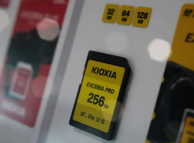 Kioxia Yapay Zeka Devrimiyle Hisselerini Sürdürüyor