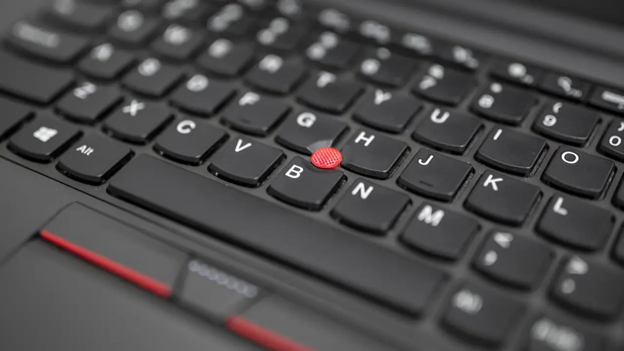 Kırmızı Yasa ve IBM'in Zekice Düzenlemesi: Klavyedeki Efsane