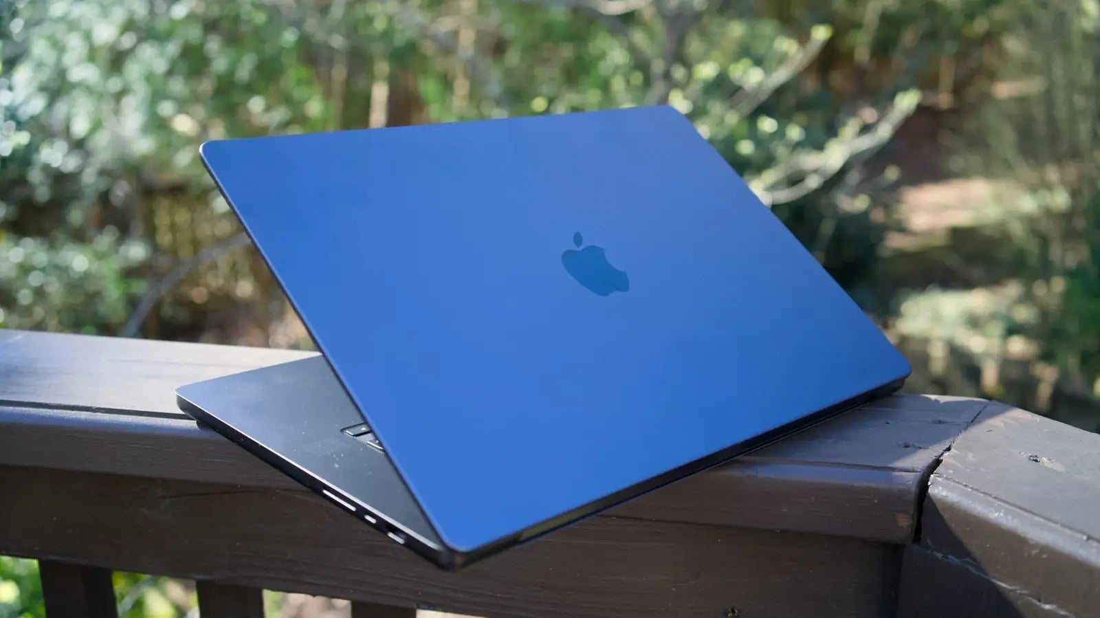 MacBook Ultra Geliyor: Dokunmatik Devrim ve Yeni Apple Mimarisi