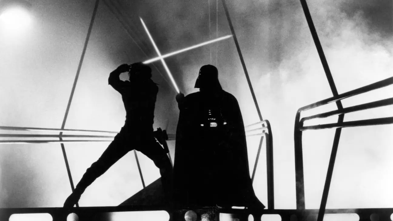Mark Hamill'in Luke Skywalker Kılıcı Tarihi Yeniden Yazdı: Rekor Fiyat!