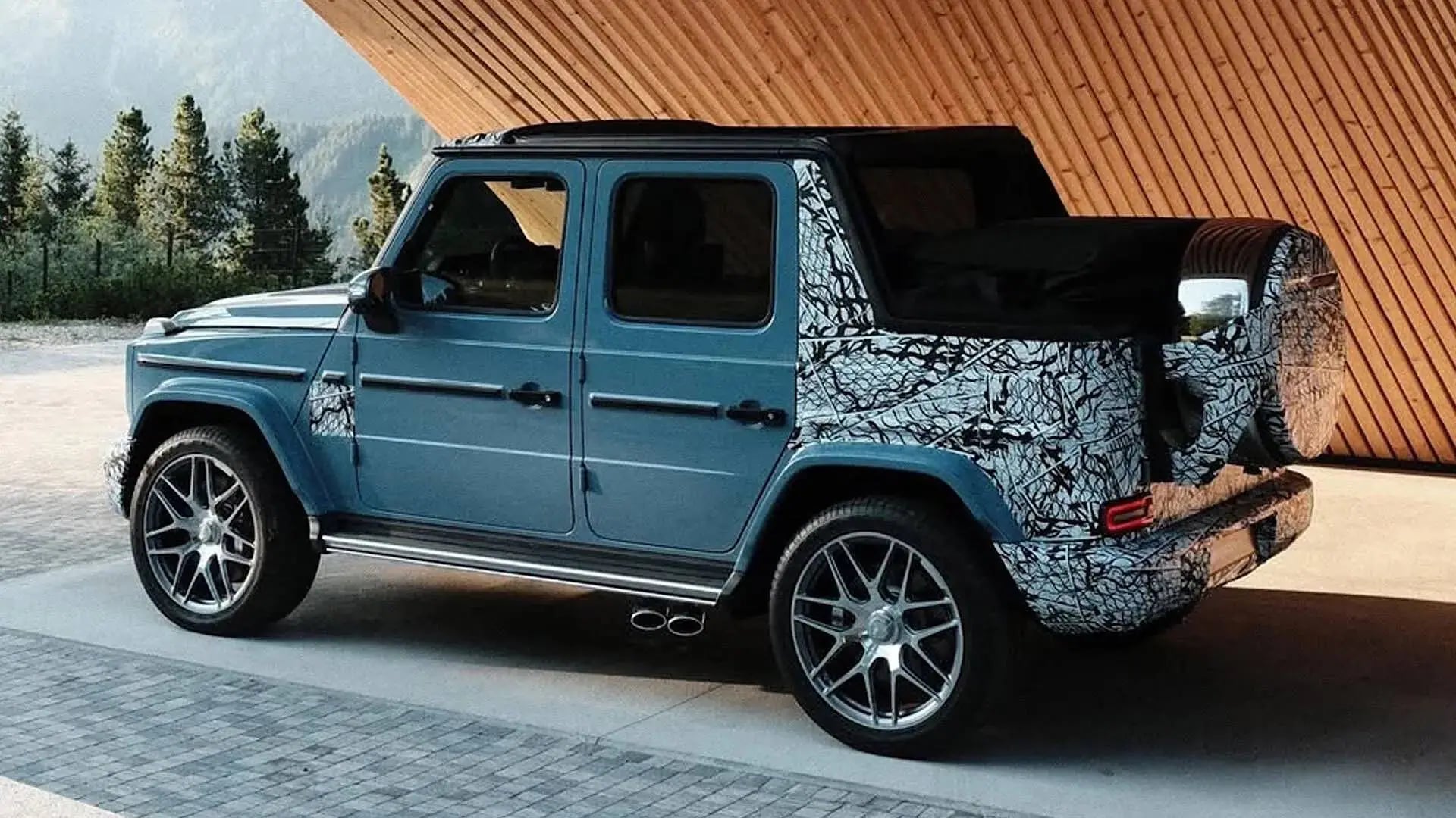 Mercedes'in Sınırsız Şıklığı: Efsane Cabrio Modelinden Yeni Detaylar
