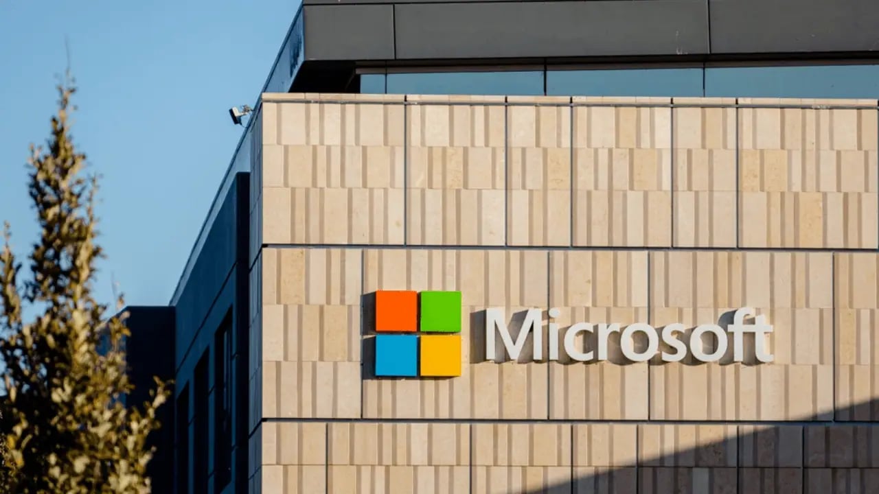 Microsoft'ta Dev Organizasyon Değişimi: Binlerce İşten Çıkma Kapıda