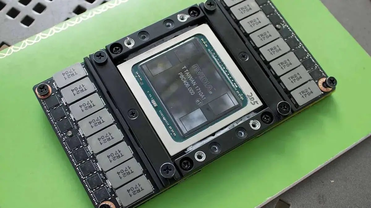 Nvidia Tesla V100, Gaming PC'ye Eklenince Canavar Modeli Çalıştırıyor