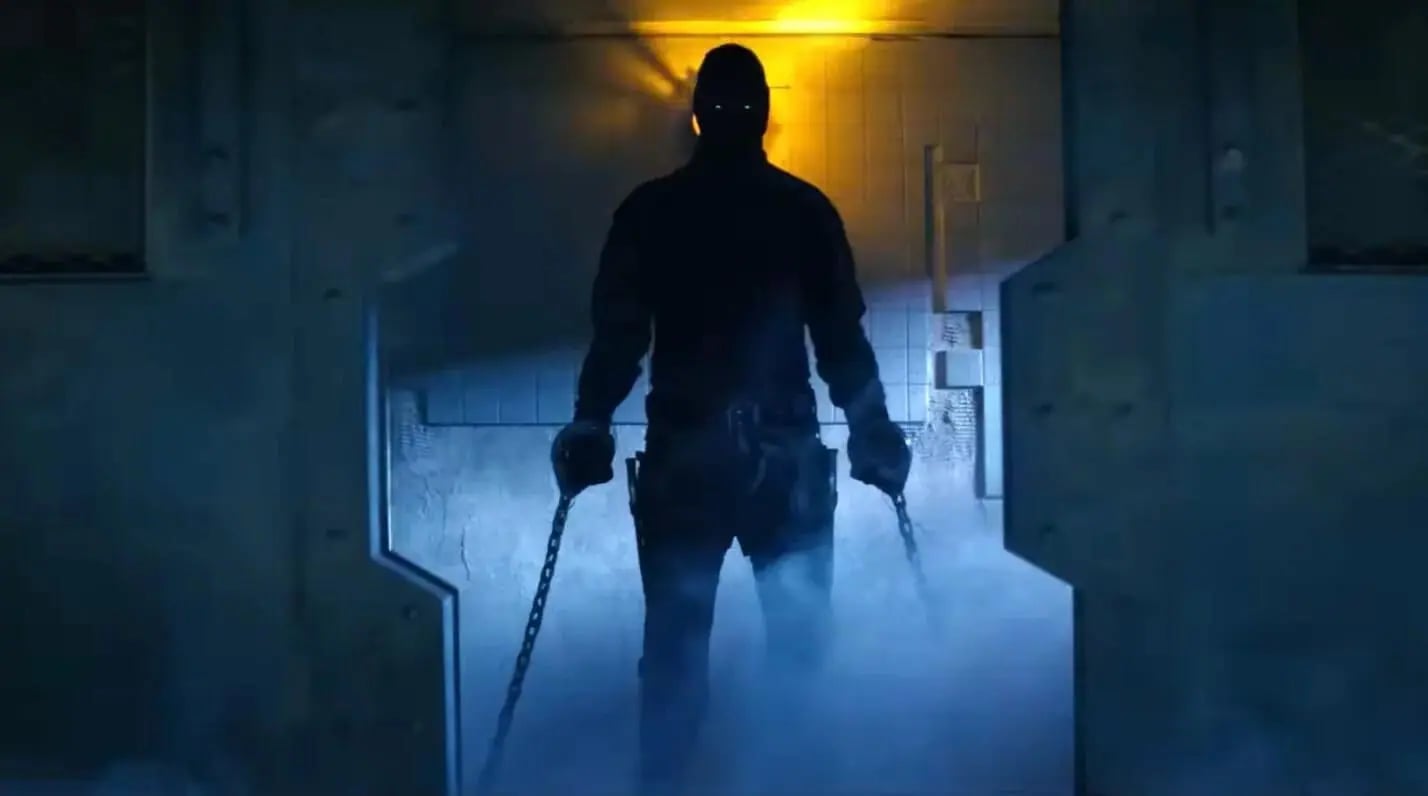 Onslaught: Adam Wingard'ın Askeri Slasher'ı Eğlenceli Ama Dağınık