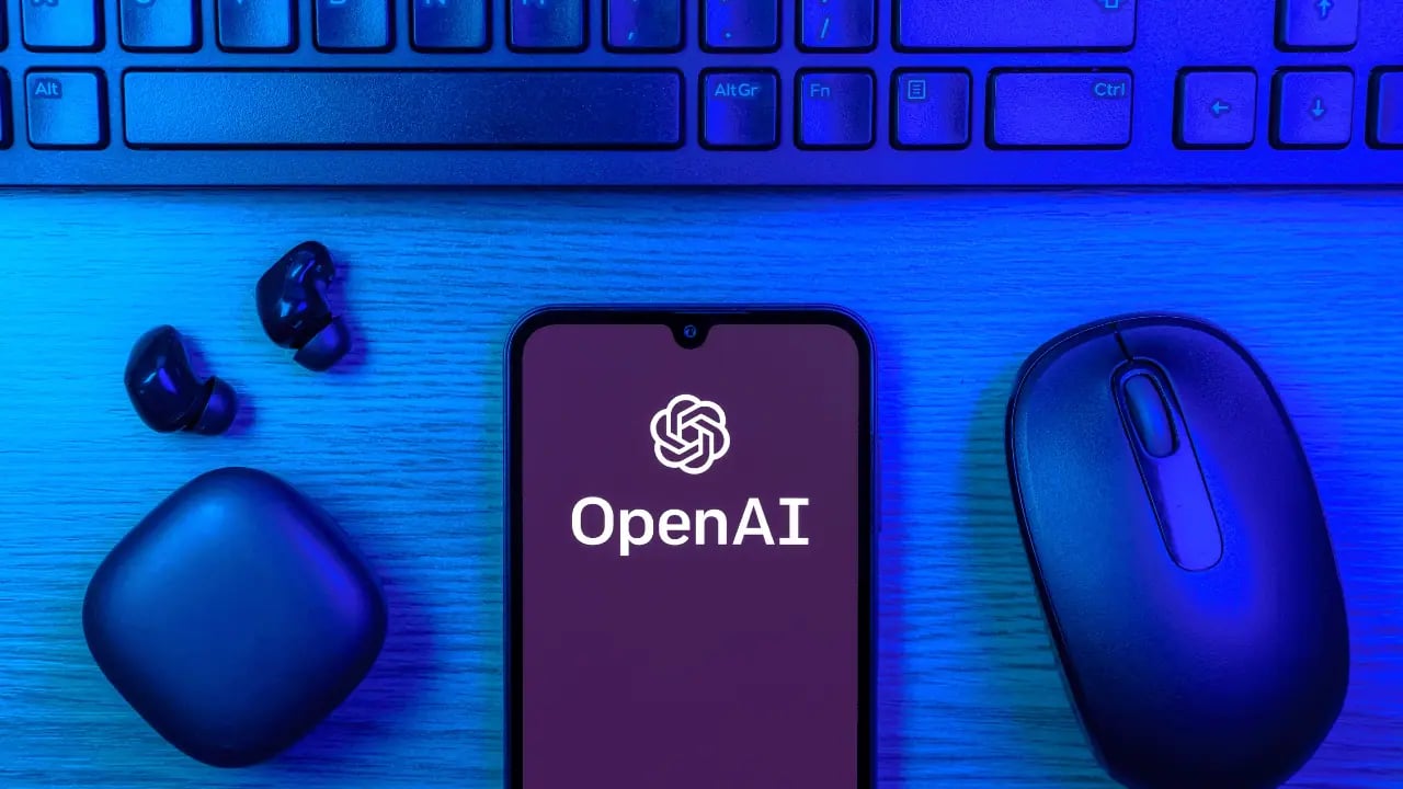 OpenAI'dan Donanım Devrimi Geliyor: Yapay Zeka Destekli Akıllı Hoparlör Piyasada