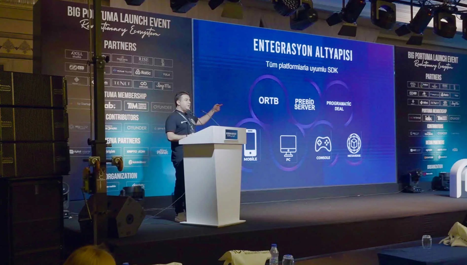 Oyun İçi Reklam Devrimi Başlıyor: EA Tüm Dünyaya Standartları Sunuyor