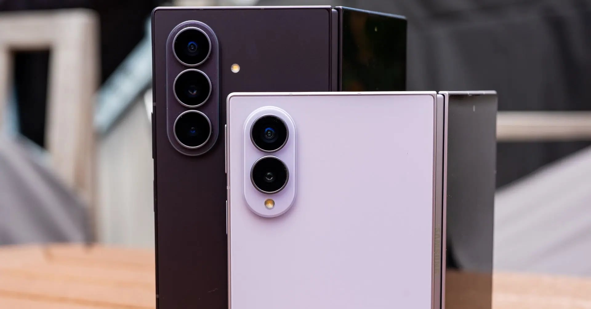 Samsung Fold Serisi Tasarım Sorunları Giderildi mi? Performans ve Kamera Analizi