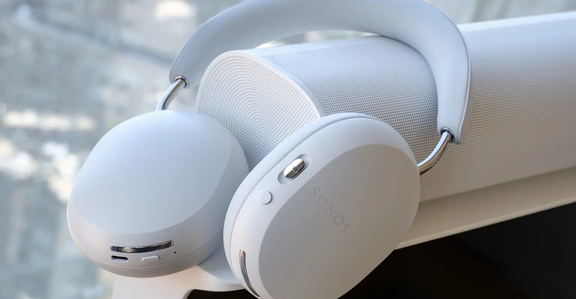 Sonos Ace Ultra'da Beklenen Dev Ses Geleceği: FCC Sızdırılan Tasarım ve Renk Detayları Açıklandı