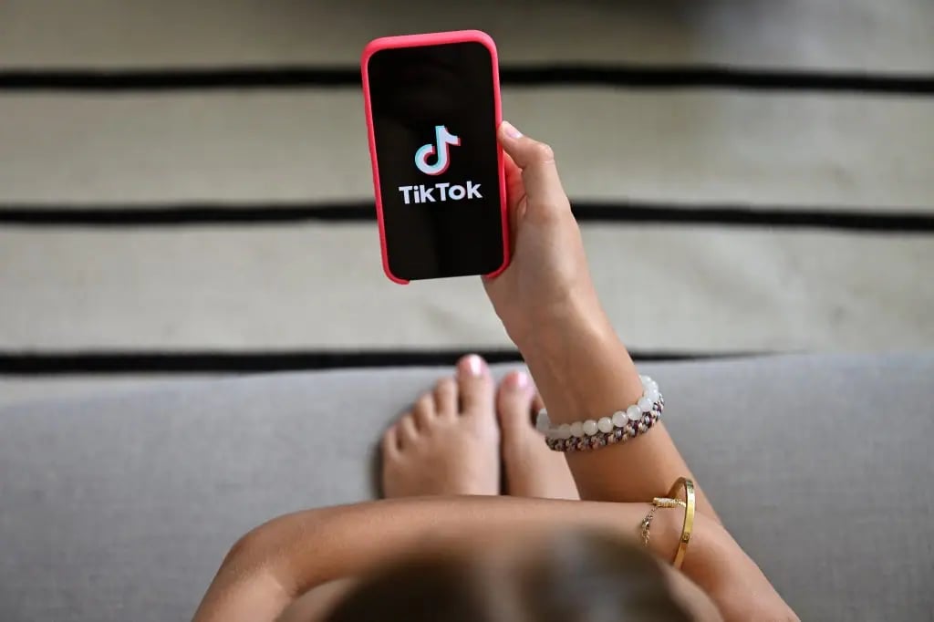TikTok'un Çocuğunu Koruma Yöntemleri İnce Altına Alınıyor