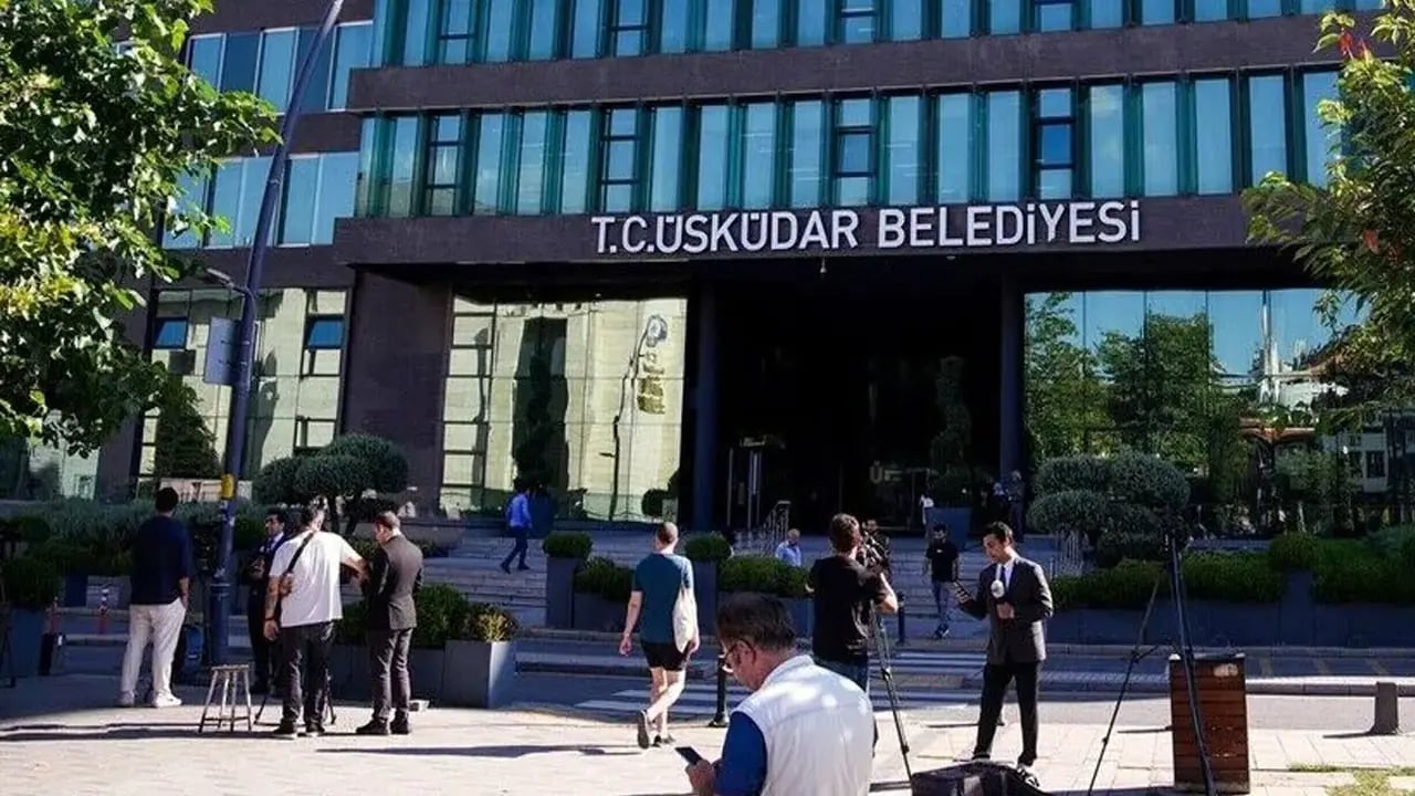 Üsküdar Belediyesi'nde rüşvet soruşturmasında yeni dalga: 3 isim için tutuklama talebi