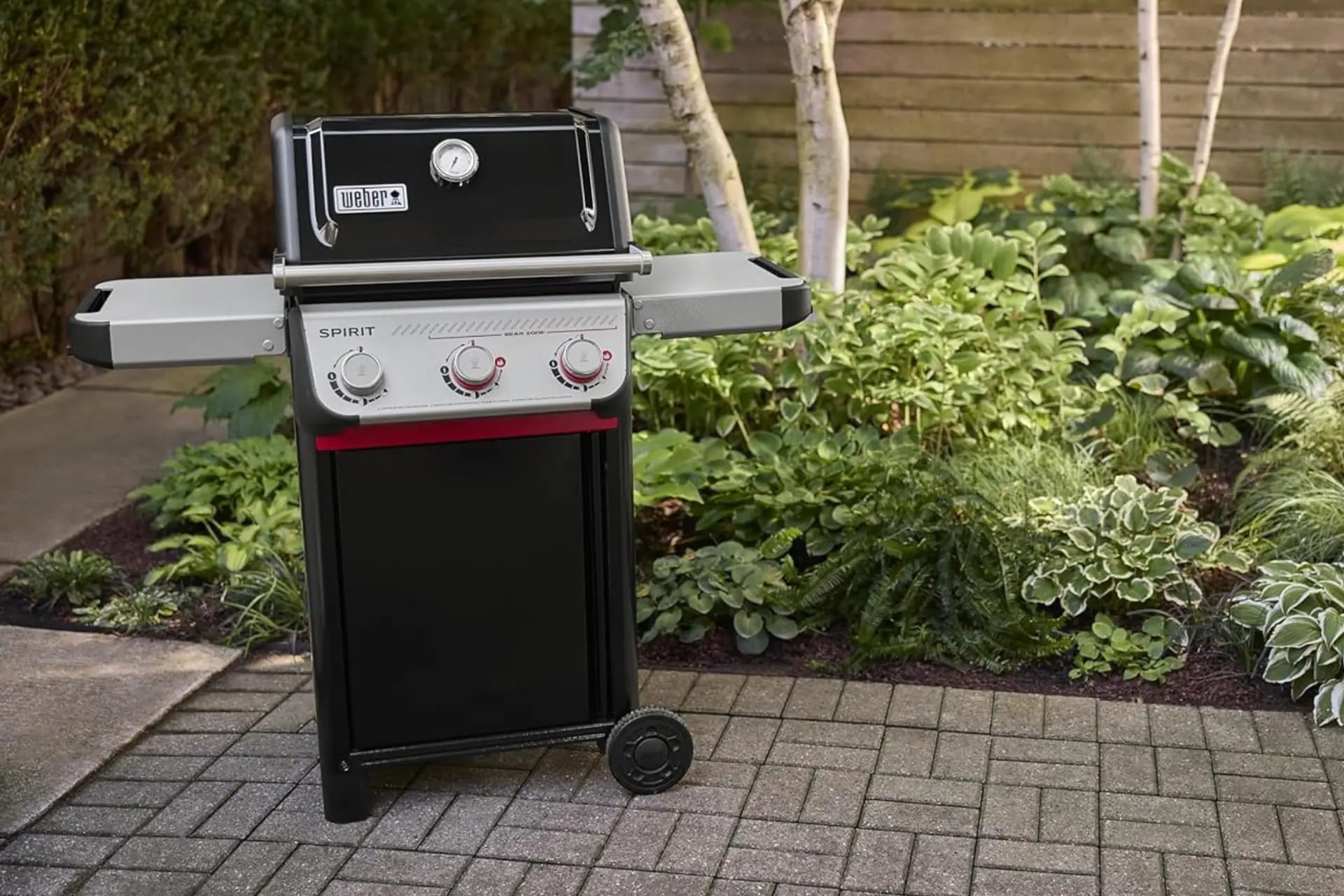 Weber Grill Fırsatları: Yaz Partilerine Hazırlık Başlıyor