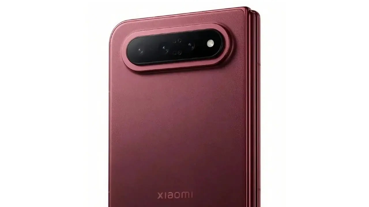 Xiaomi 18 Fold Sızıntıları iPhone Ultra Rekabetini Kızıştırıyor: Katlanabilir Pazarın Yeni Kralı mı Geliyor?