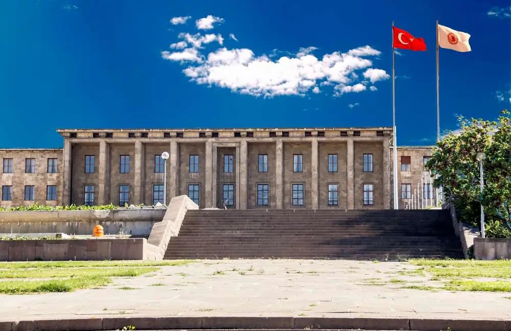 131 Yatırım Fonunda Tasfiye Dönemi: 1 Milyon Liraya Kadar Ara Ödeme Yolda