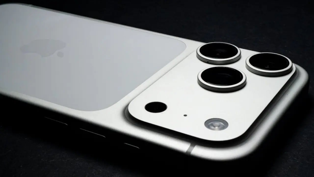 Apple'dan Şok Tasarım Kararı: iPhone 18 Pro Kalınlaşıyor