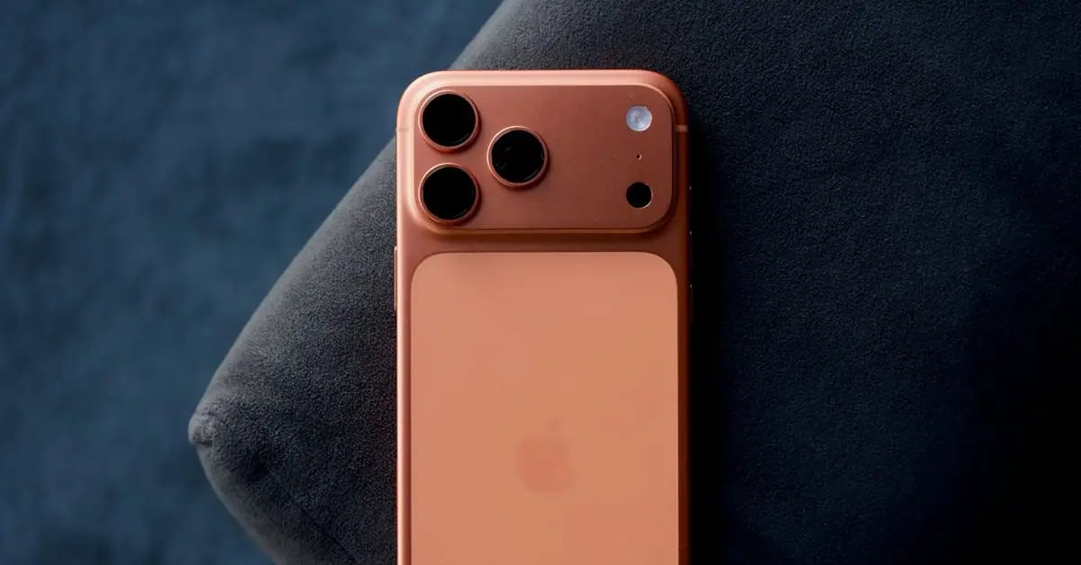 Apple Tarihe Geçen iPhone Satışları Kaydetti