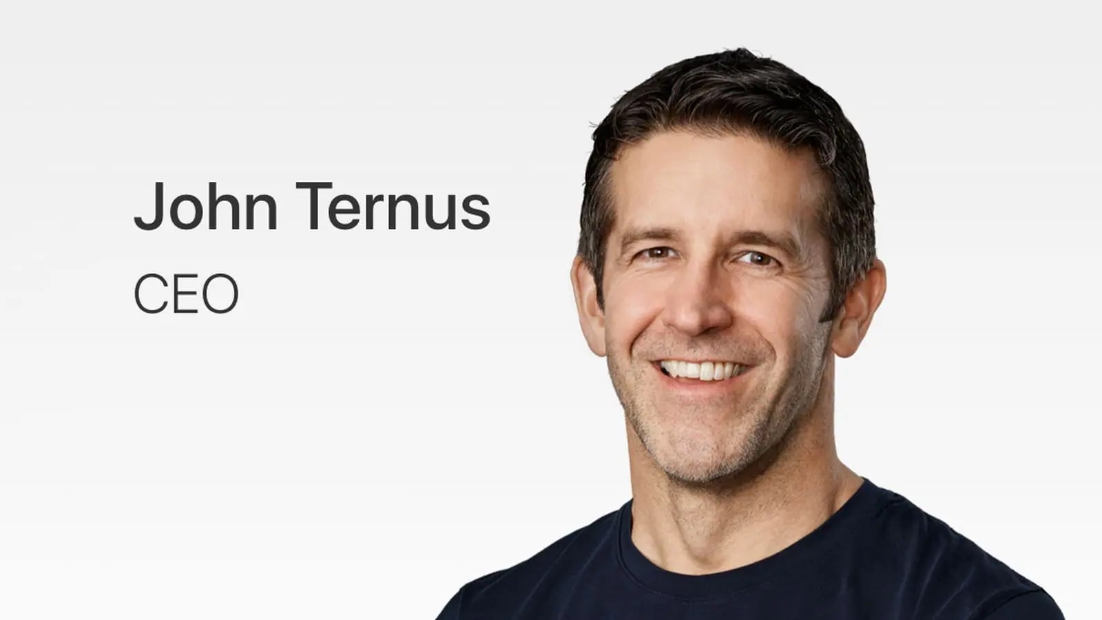 Apple'da Yeni Dönem: John Ternus CEO Oldu, İlk Mesajını Çalışanlara Gönderdi