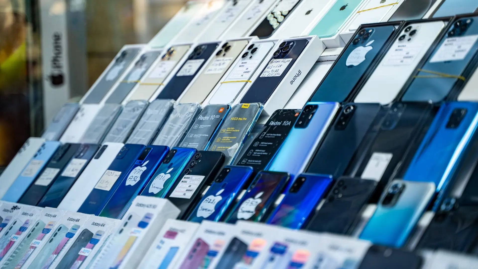 Cep Telefonları Krizde: Bellek Kıskacından Bütçe Segmenti Sarsılıyor