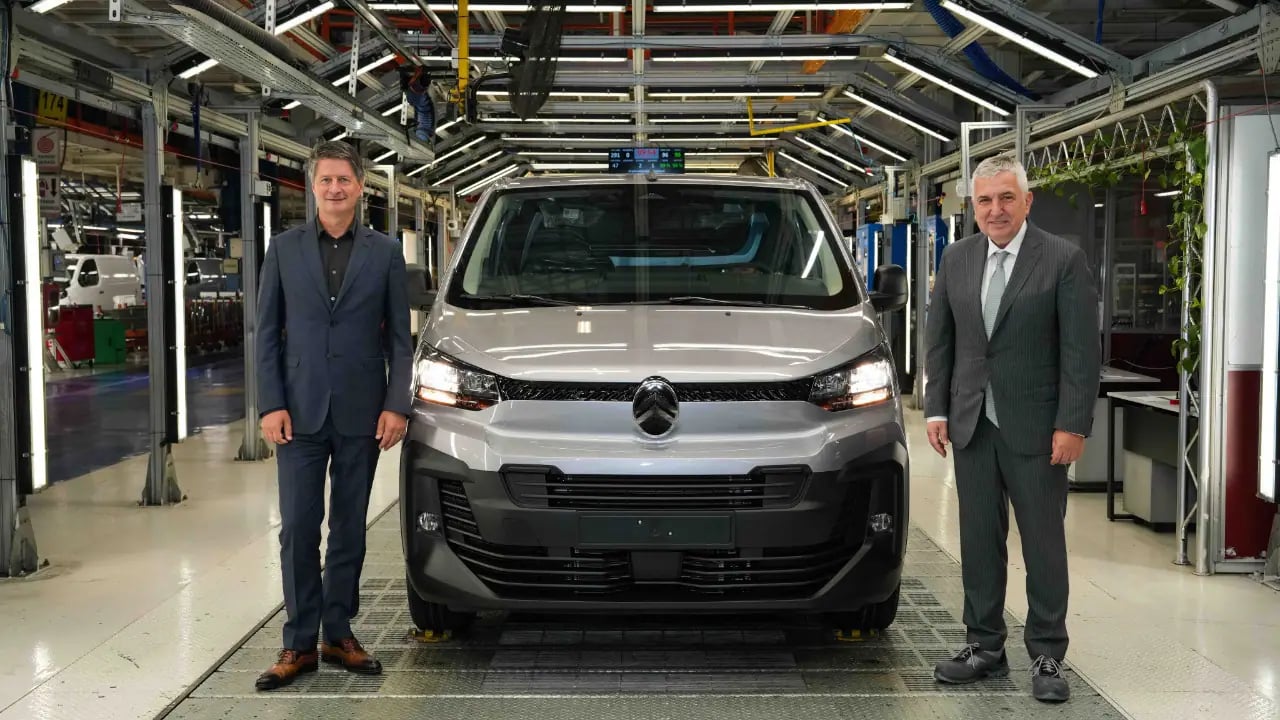 Citroën CEO'su Xavier Chardon, Tofaş Bursa Fabrikası'nı ziyaret etti: Berlingo yerli üretime geçiyor