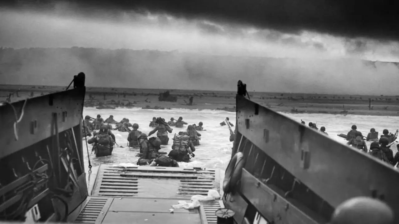 D-Day'in Gizli Silahı: Uydu Görüntüleri Normandiya Çıkarması'nın Kaderini Belirleyen Hava Koridorunu Ortaya Çıkardı