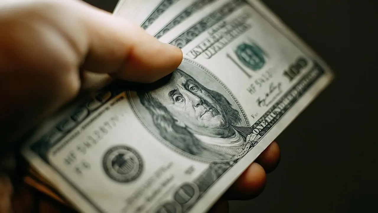 Dolar Endeksi Fed Beklentileriyle 2 Ayın Zirvesinde: 101,24 Seviyesine Ulaştı