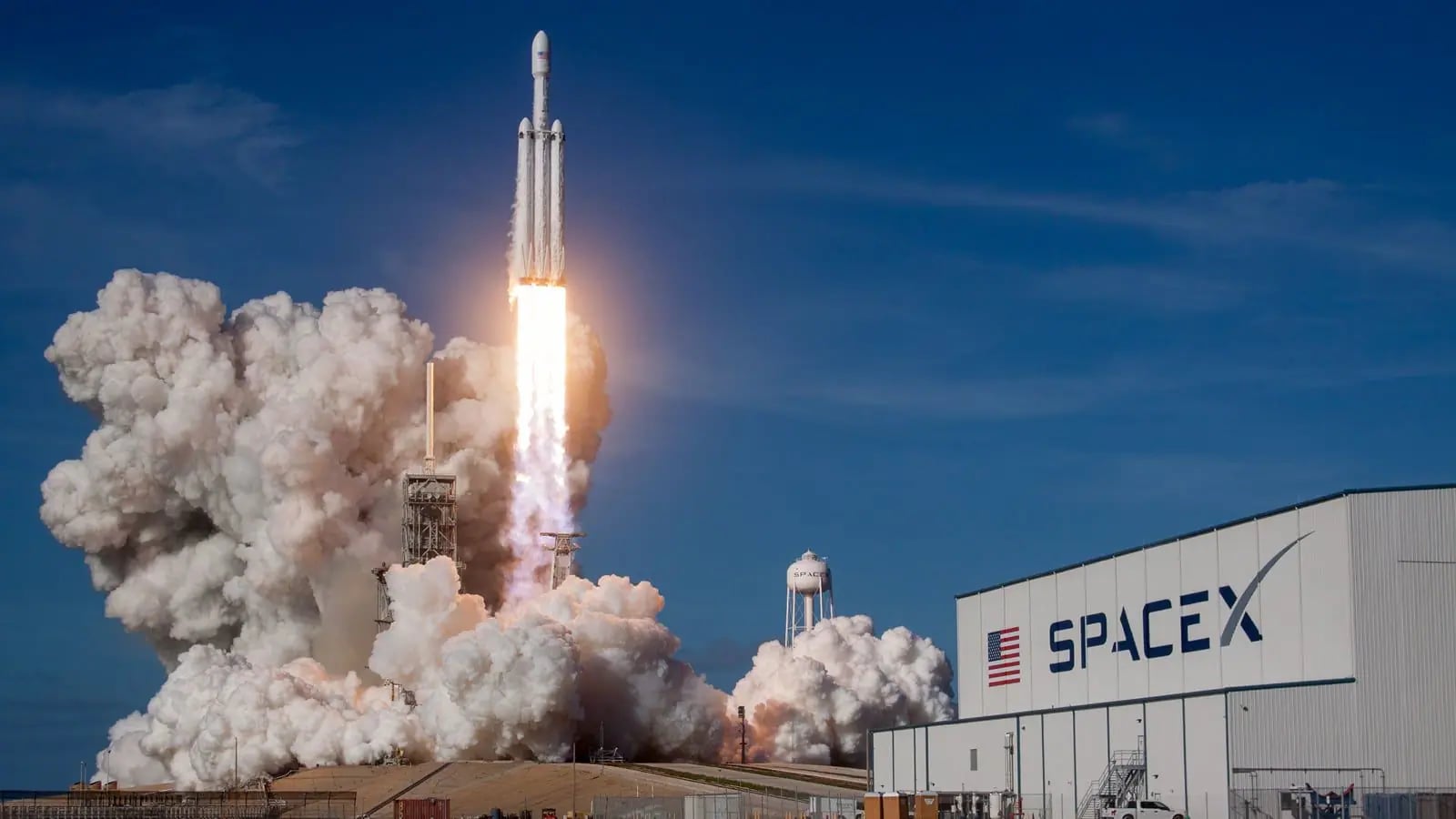 Elon Musk'ın Gizemli Projesi: Yapay Zekayı Yeniden Tanımlayacak Yeni Cihaz mı Geliyor?