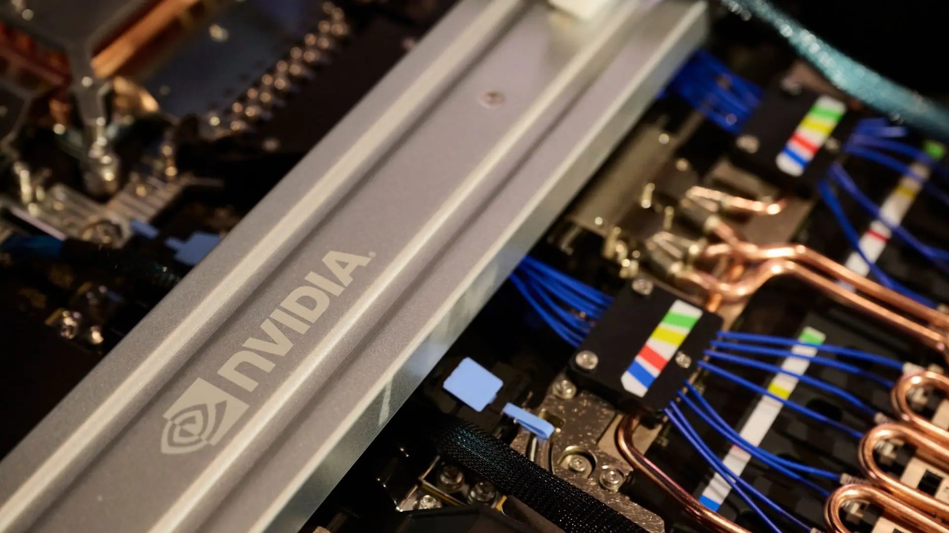 Elon Musk'tan Nvidia'ya Tam Destek: Veri Merkezlerinde Gelecek RTX ile Yazılıyor