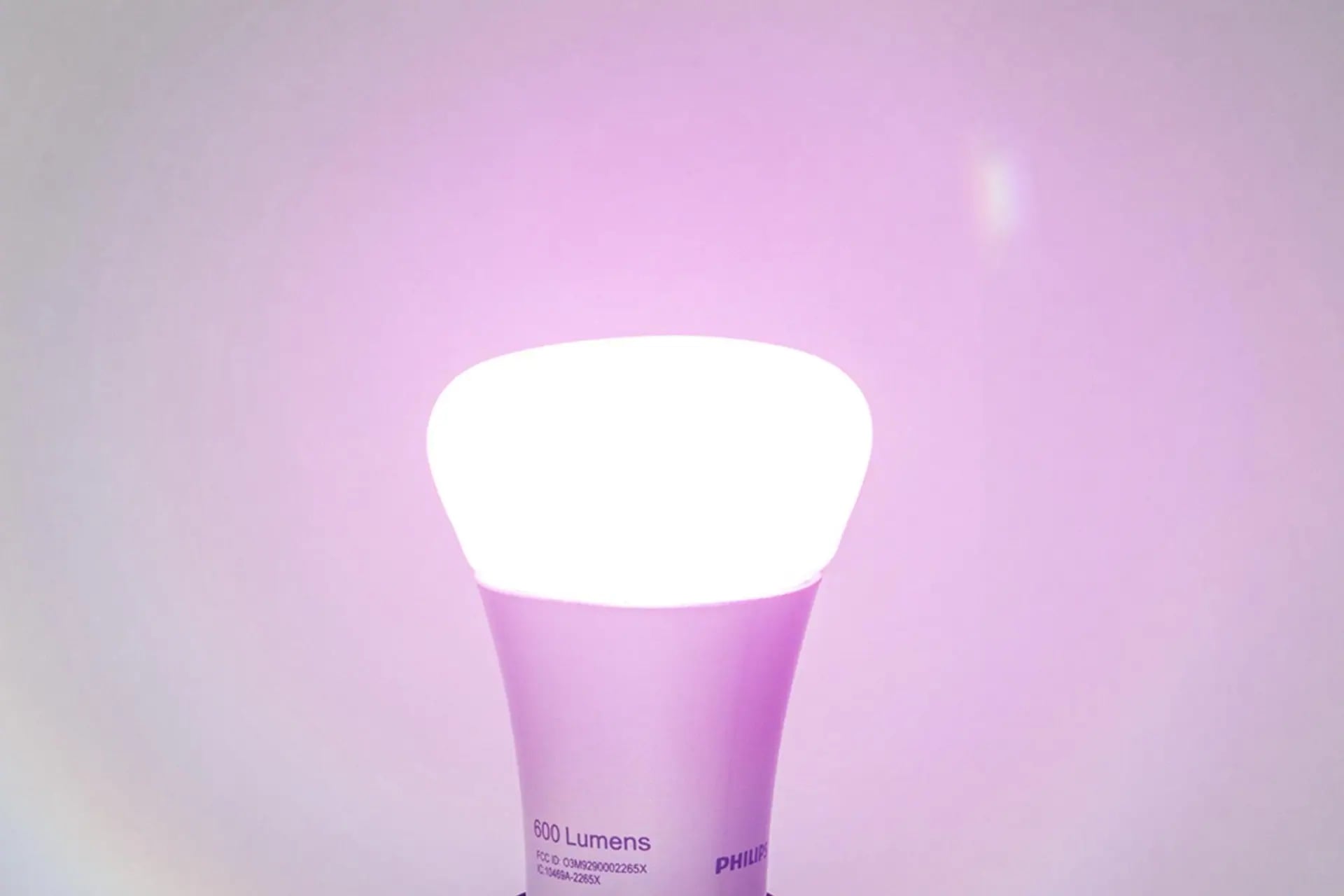 Ev Otomasyonunun Zirvesi: Philips Hue Neden Smart Home'ları Başarıyla Tanımladı?
