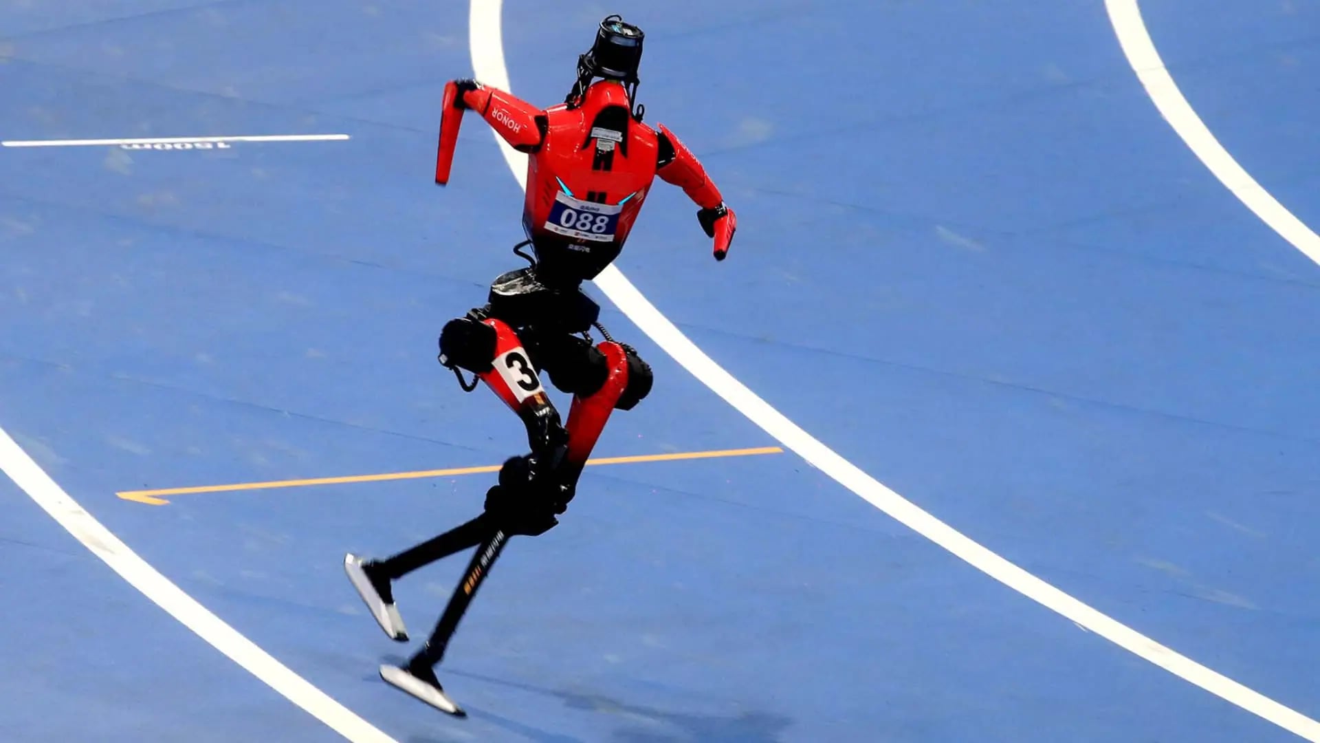 İnsansı Robotlar Spor Dünyasını Salladı: Tiangong Ultra ve Honor Modelleri Usain Bolt Rekorunu Geçti