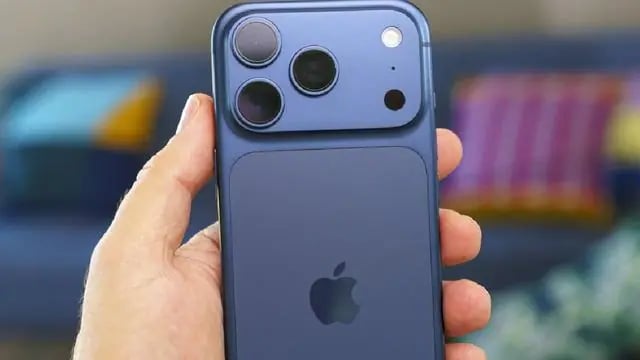 iPhone Fiyatları Dünyayı Sallayacak: Uzmanlar Korkutan Zam Tahminlerini Paylaştı