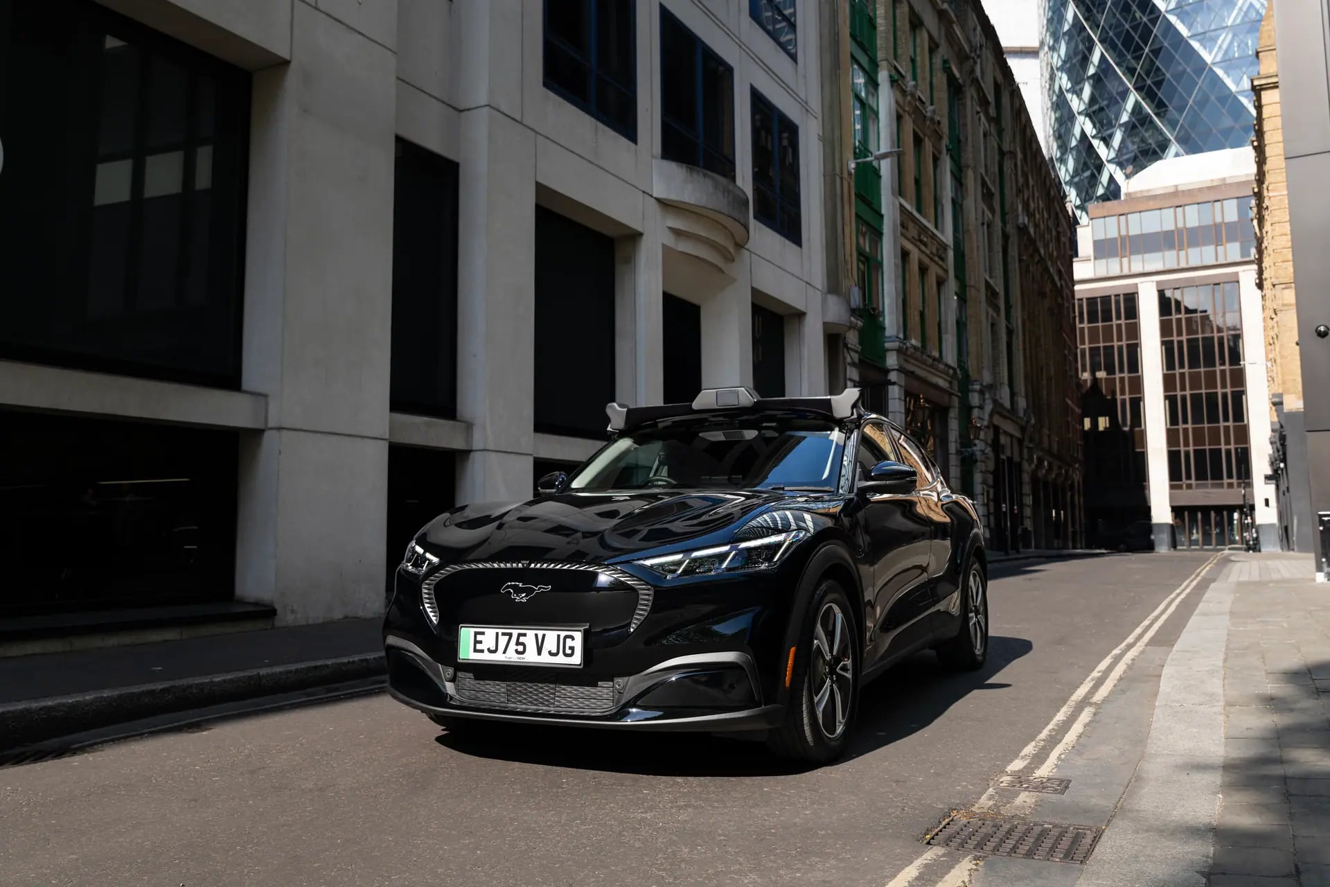 Londra’da İlk Halka Açık Robotaksi Dönemi: Uber ve Wayve Ortaklığı Başladı