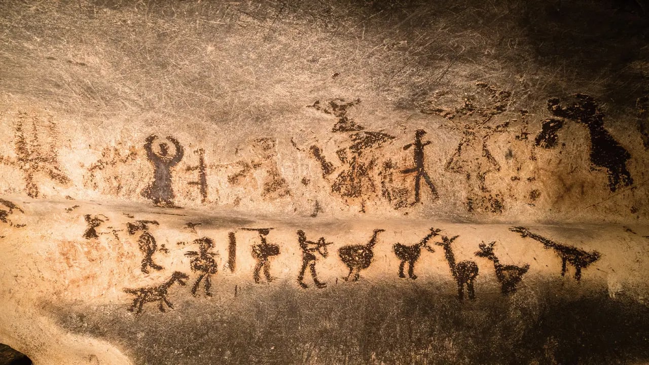 Mağara Duvarlarındaki Gizemli Dil: 32 Sembolün Kodları