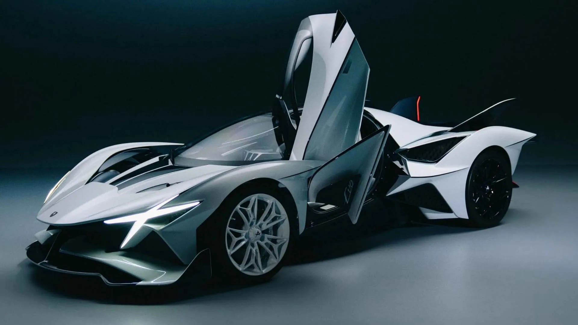 Meydan Okuyan Performans: Apollo Evo Caribbean Dragon Serüveni Başlıyor