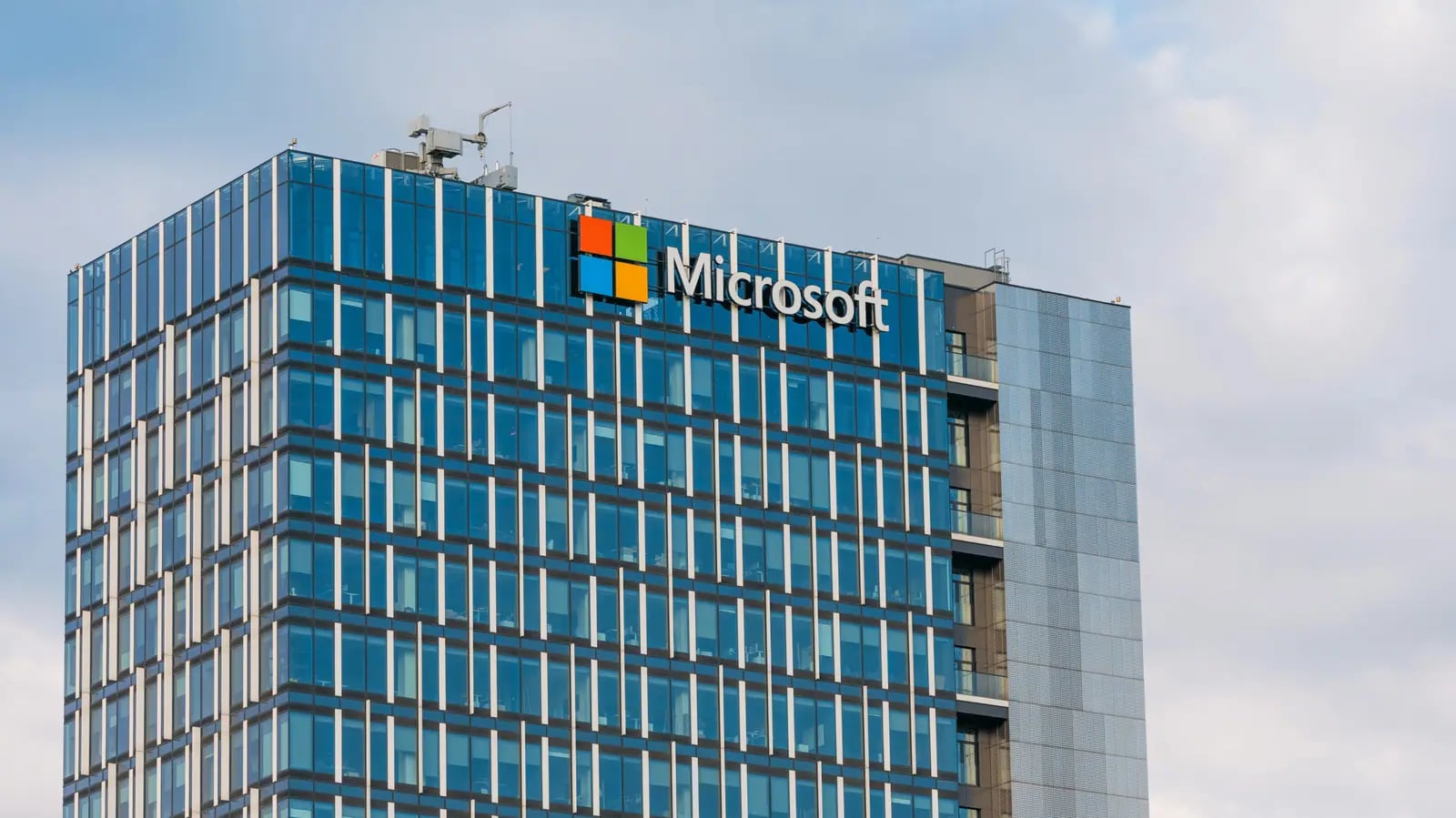 Microsoft'un Vergi Stratejisi Şaşkınlık Yarattı: Kâr Nerede, Ceza Nerede?