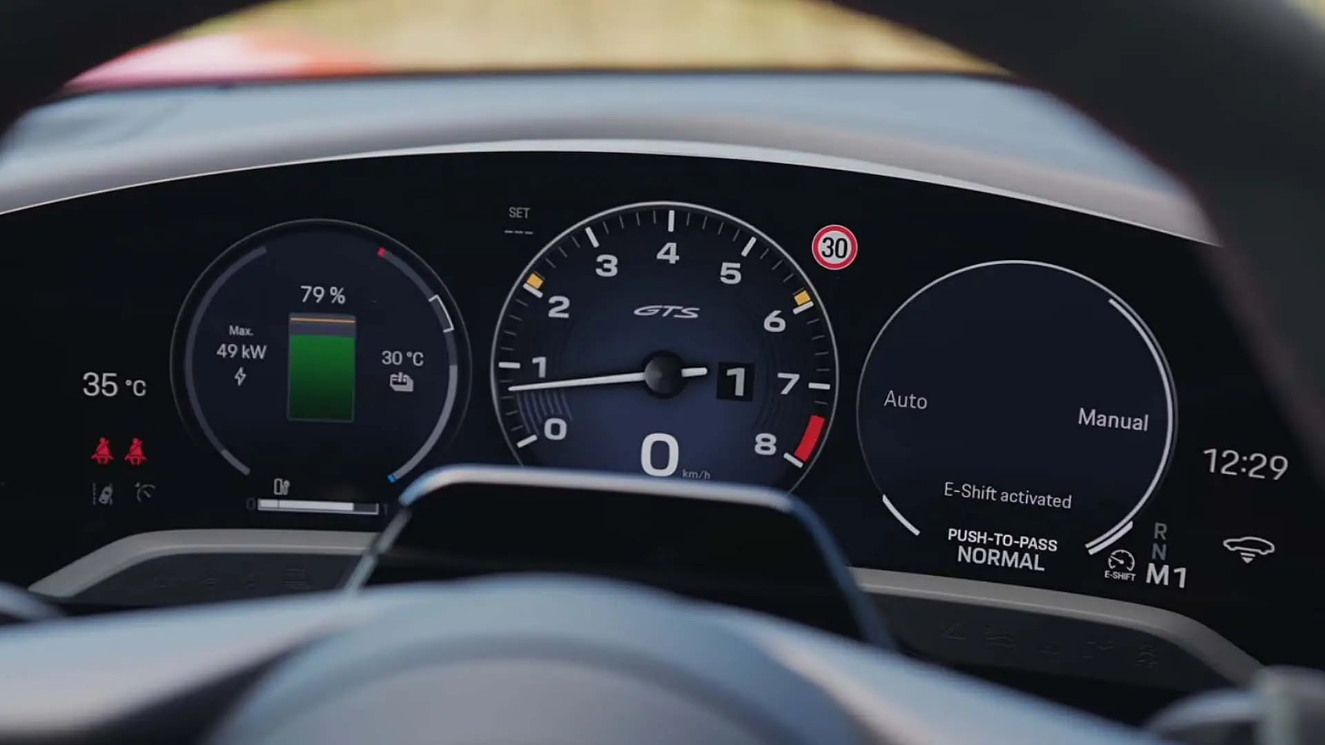 Porsche Taycan'ın Dijital Devrimi: Sahte Vites Deneyimi E-Shift Geliyor