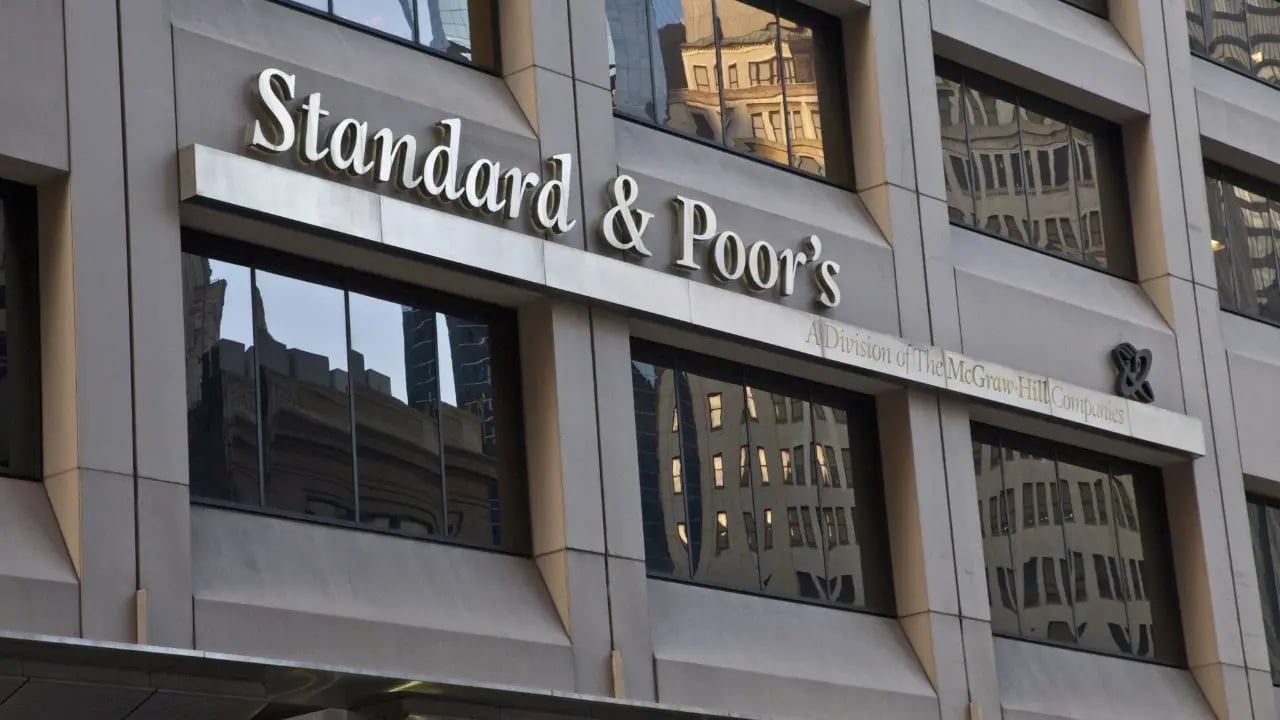S&P'den İngiltere'ye Not Teyidi: AA/A-1+ ve Durağan Görünüm