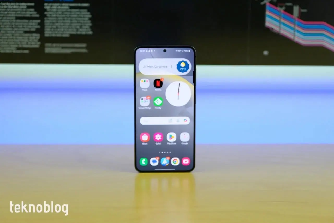 Samsung S24 Fiyat Çakması: Amiral Gemisi Yeniden Erişilebilir Oldu