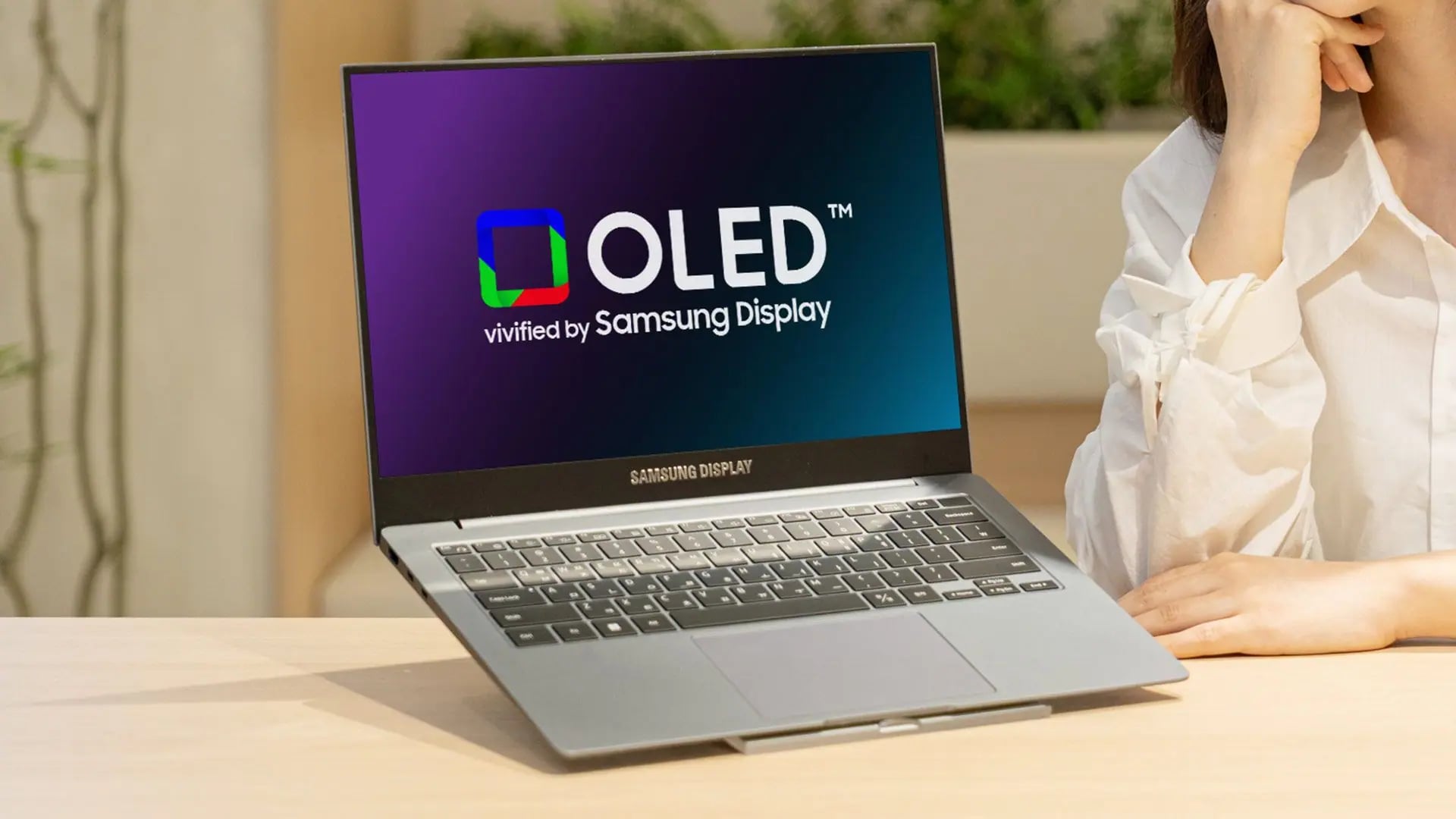 Samsung Tandem OLED Devrimini Laptoplara Taşıyor: VESA DisplayHDR True Black 1400 Tanıtıldı