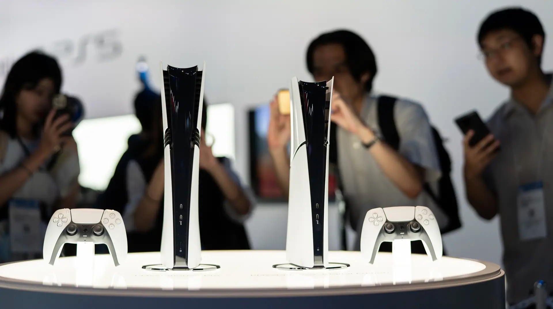 Sony PlayStation Fiziksel Disk Çağına Veda Ediyor