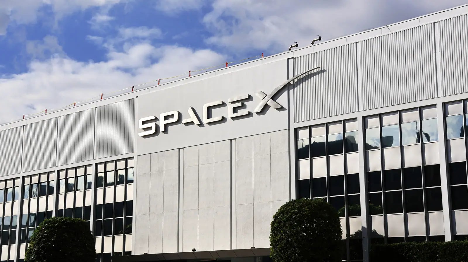 SpaceX'ten Yapay Zekaya Özel Yeni Cihaz Sırrı: Musk İddiaları Yalanlandı