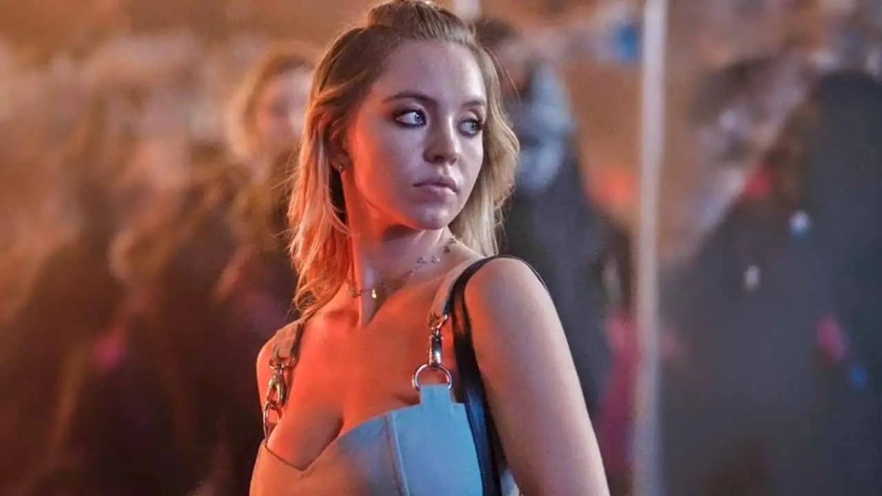Süper Yıldız Sydney Sweeney'den Fantastik Animeye Muhteşem Geçiş